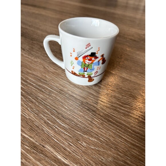 VINTAGE Kahla Porcelain Cup And Plate Circus Clown Musician Soccer Monkey RARE - Picture 5 of 8